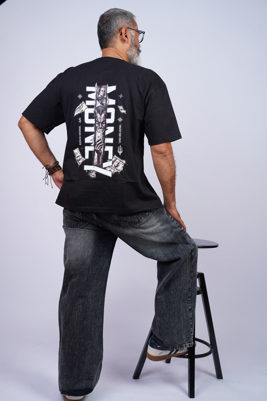 Men’s Oversized "Money Mindset" Graphic T-Shirt – Black Urban Streetwear